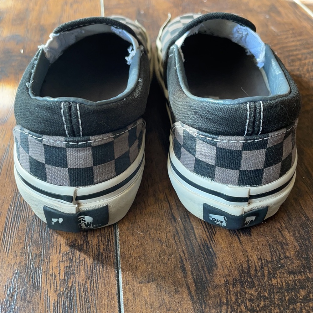 Vans - Picture 4 of 4